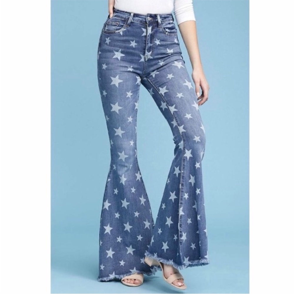 Cello Flare Jeans Star print. Size 5 Never worn